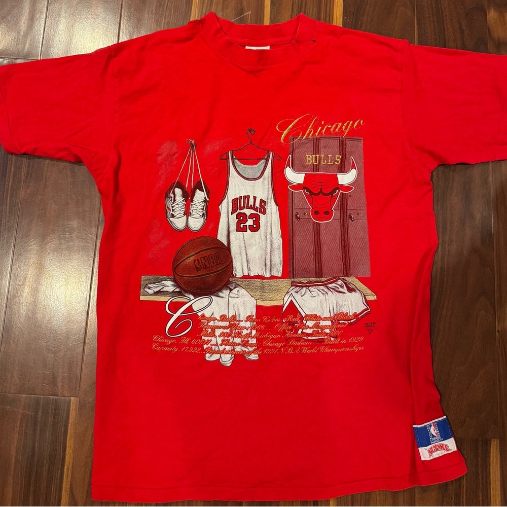 Vintage 90s Nutmeg Mills Chicago Bulls Jordan #23 Tee XL – Locker Room Graphic